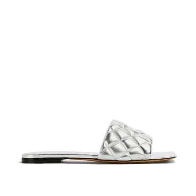 Bottega Veneta ベージュのサンダル Padded Sandals